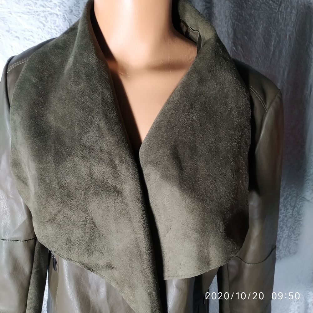 Bagatella Green Vegan Leather Medium @5